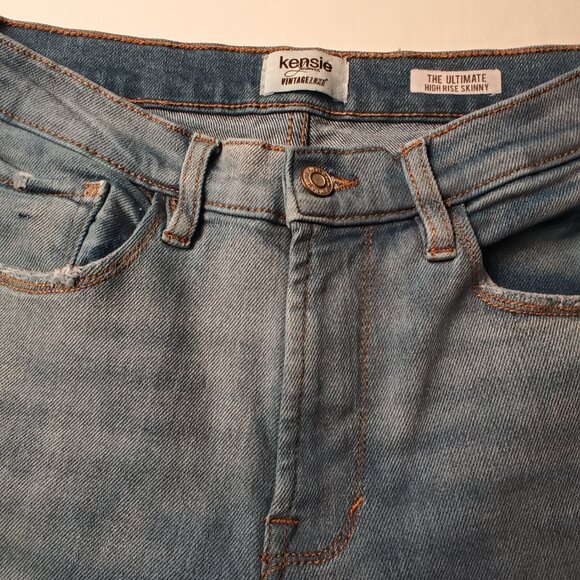 Kensie Jeans Size 6/28 The Ultimate High Rise Skinny Light Wash Distressed Ankle - Picture 4 of 10